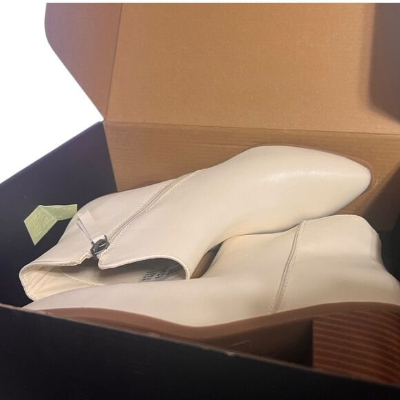 NIB Eloquii Elements Ivory Almond Toe Booties Sz 7.5 W Block Heel - Picture 14 of 16